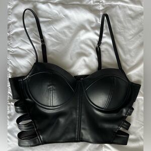 NWT Black Fashion Nova Crop top